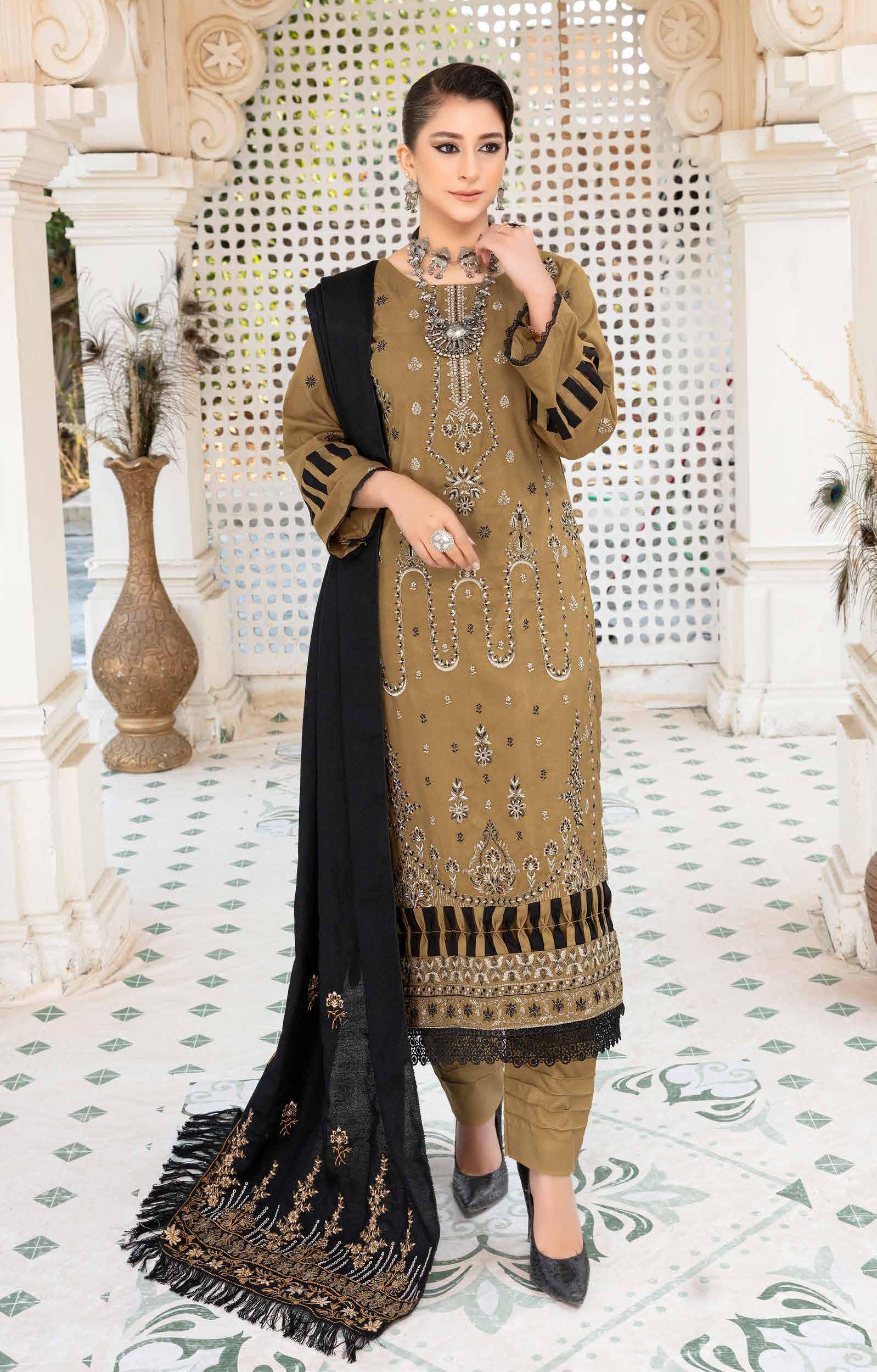 Eid Dress For Womens - Pakistani Embroidered Slub Dhanak Ramadan Partywear Festival Suits Eid Salwar Kameez Suit with Wool Shawl In XL Size